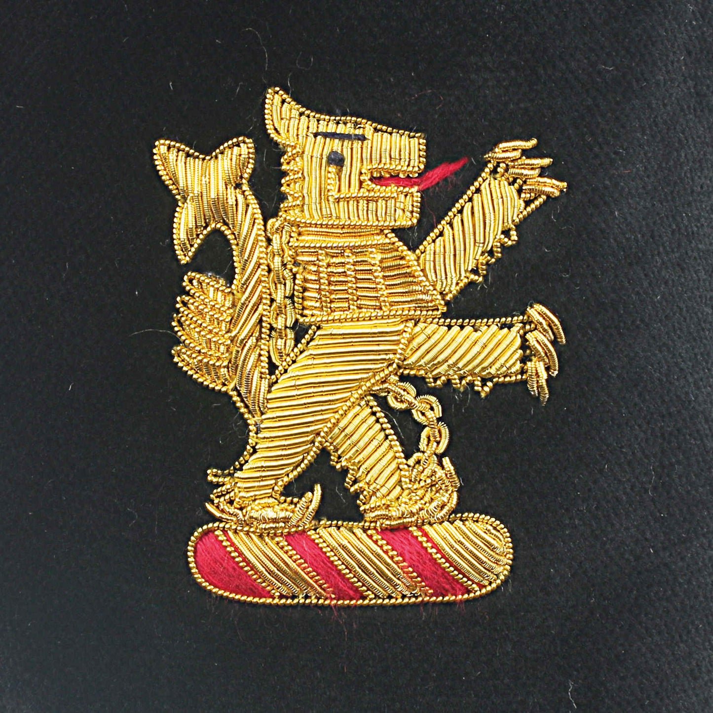 Mens Gold Lion Rampant Black Velvet Slipper - Wide UK 8
