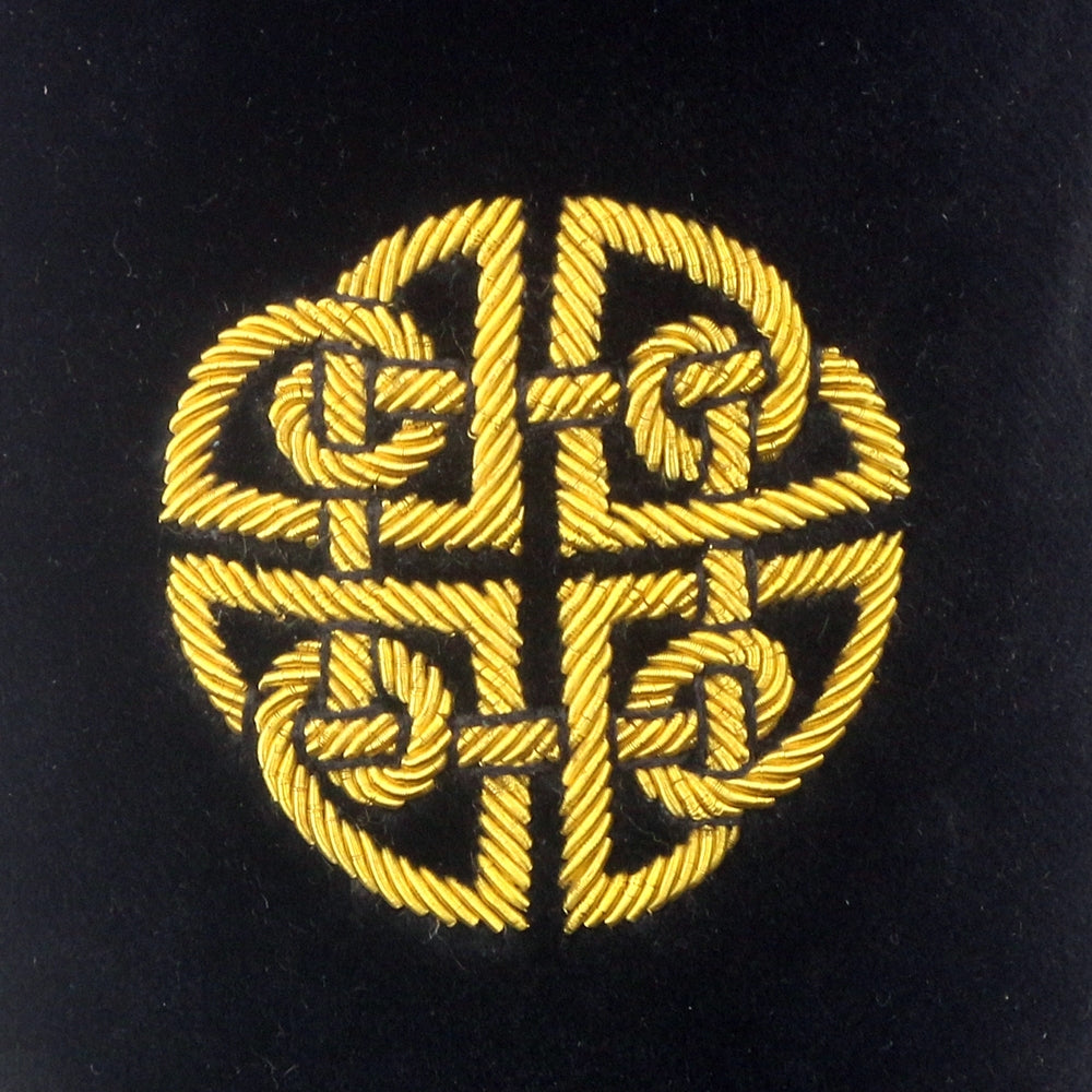 Celtic Knot Embroidered Velvet Slipper Close