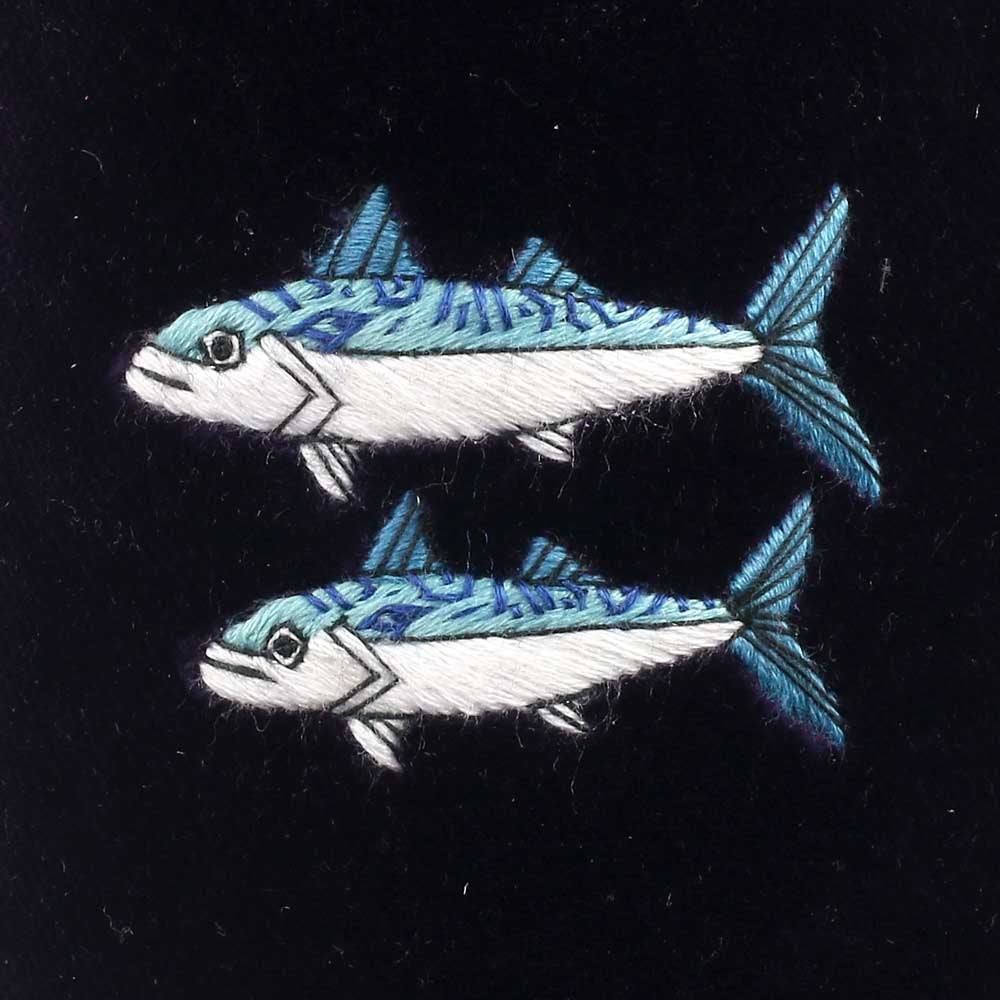 Mackerel Motif Embroidered Velvet Slipper