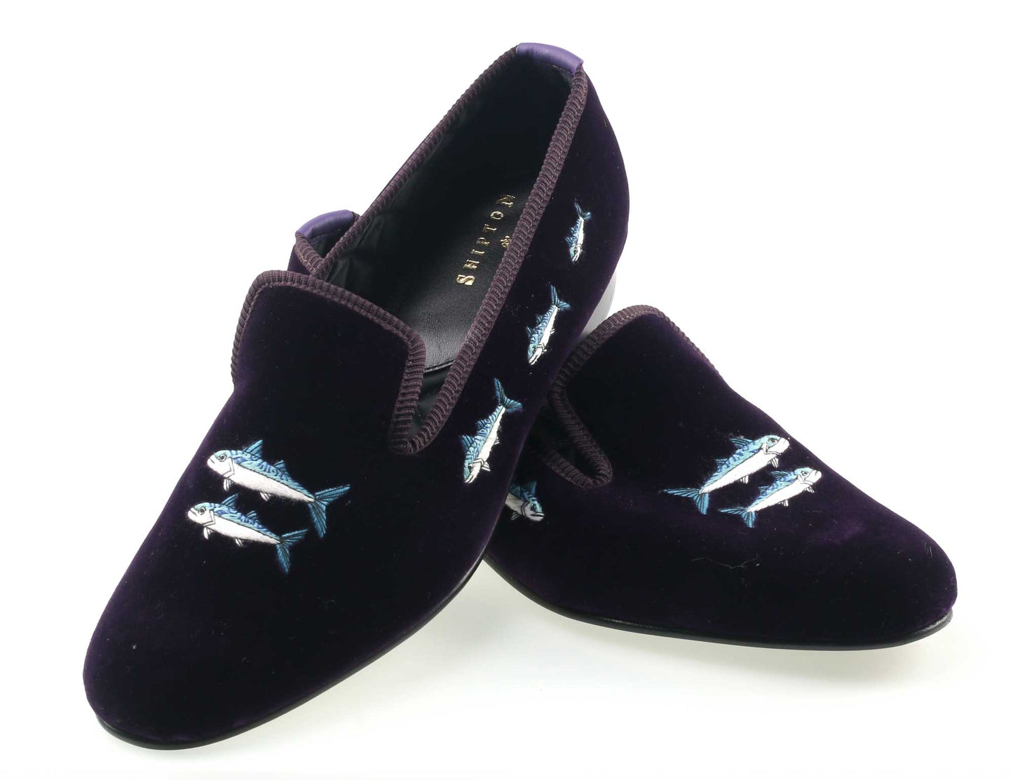 Mackerel Motif Embroidered Velvet Slipper