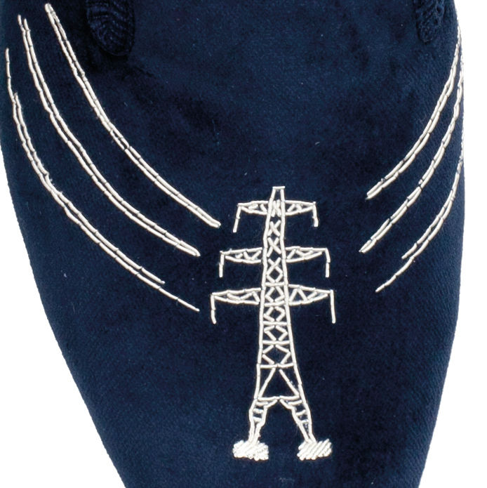 Pylon Motif Embroidered Velvet Slipper Close-up