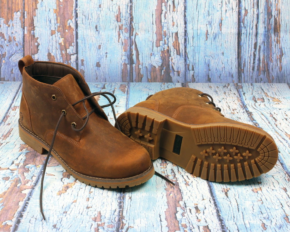 York Sand Oiled Leather Country Chukka Boot Pair